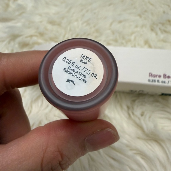 Rare Beauty Soft Pinch Dewy Liquid Blush - color Hope - Picture 4 of 4